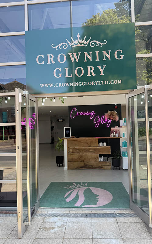 Crowning Glory Salon station2 400x800